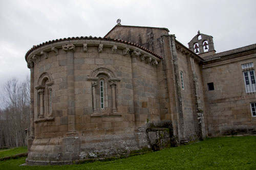 Vista general de la iglesia de Ferreira do Panton